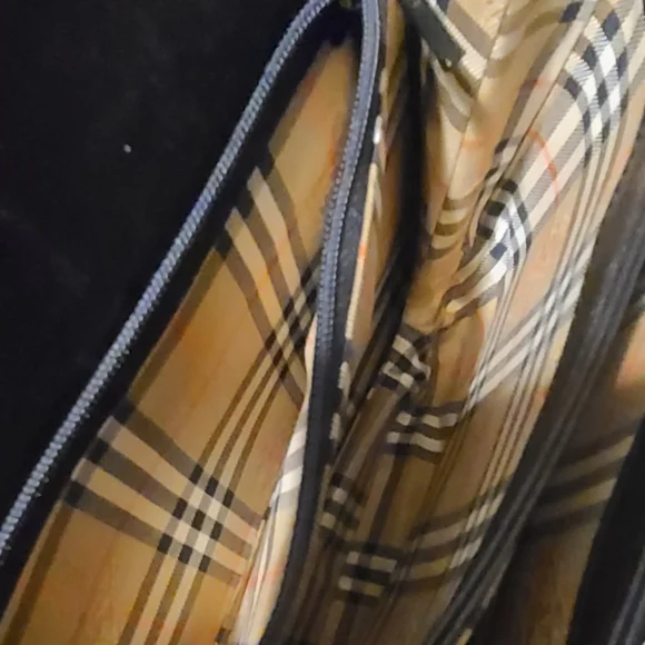 Preloved authentic Burberry cross body